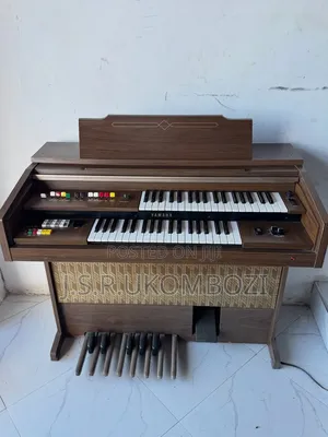 Yamaha Electronic C-80
