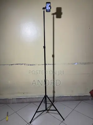 Simu Stand Ya Tripod Adjustable Kwa Live