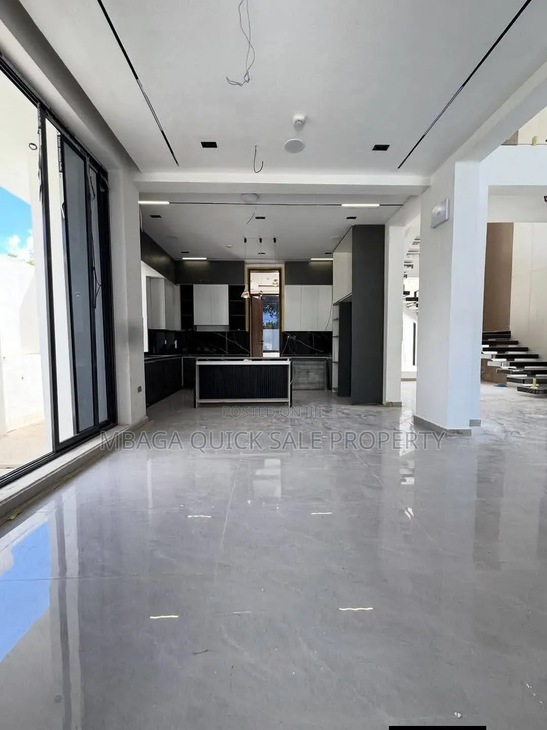 4bdrm House in Goba Center for sale