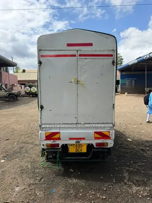 Suzuki Carry Truck 2014 White