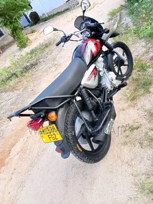 Bajaj Boxer X125 2023 Black