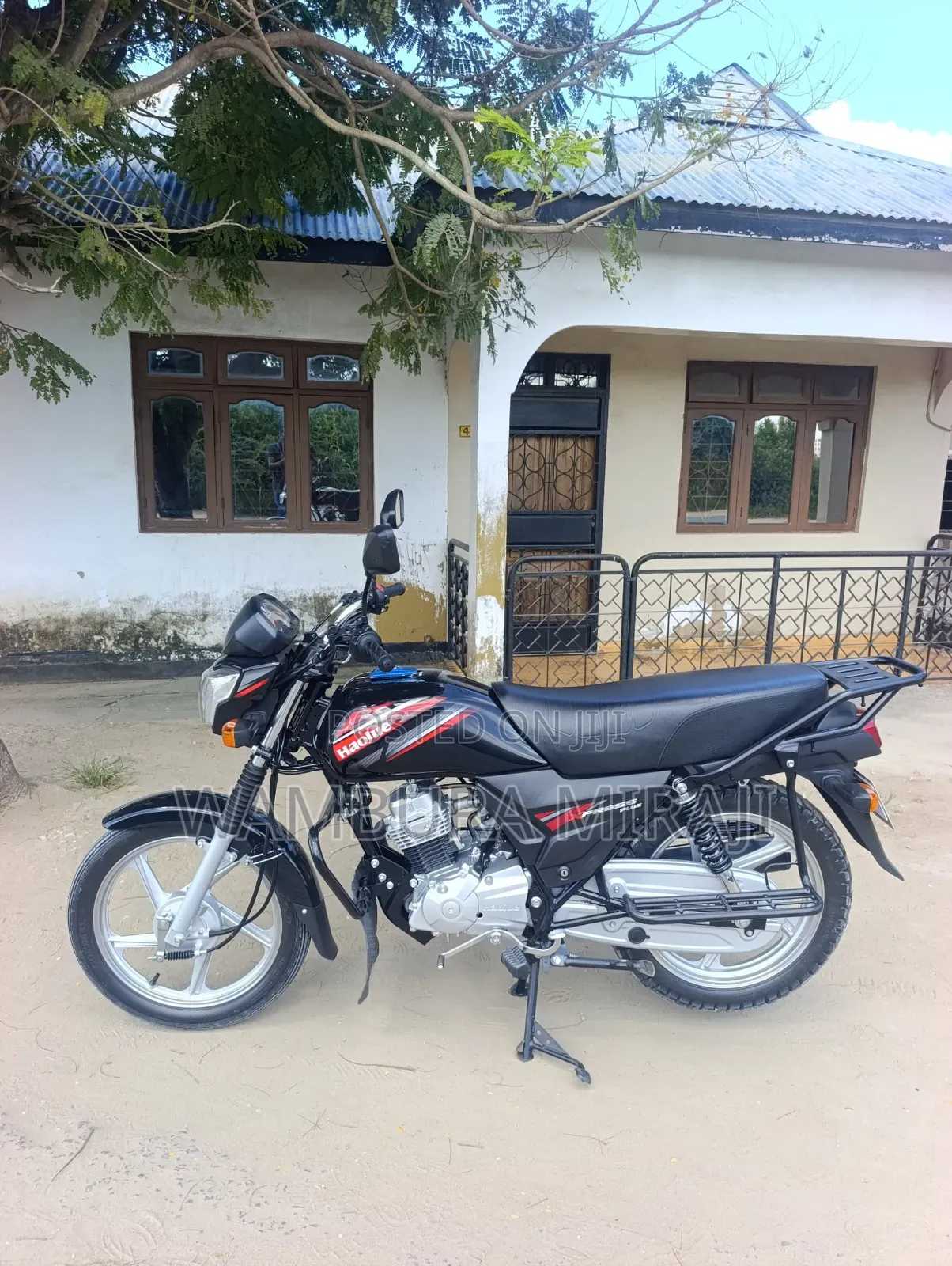 Bajaj Dominar 400 2025 Black