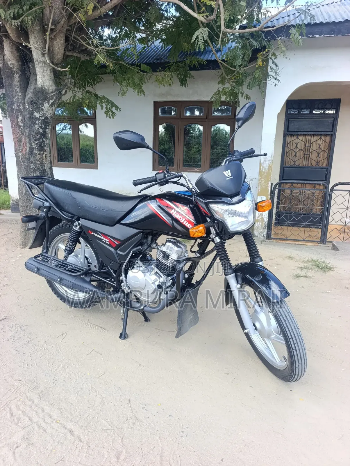 Bajaj Dominar 400 2025 Black