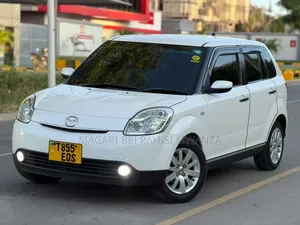 Mazda Verisa 2011 White