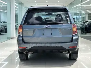 Subaru Forester 2.5X Limited 2011 Gray
