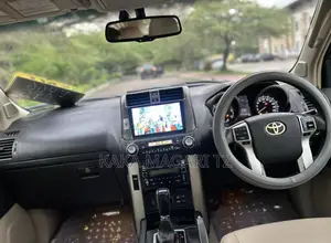 Toyota Land Cruiser Prado 2011 Gold