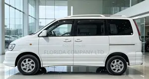 Toyota LiteAce Noah 2000 White