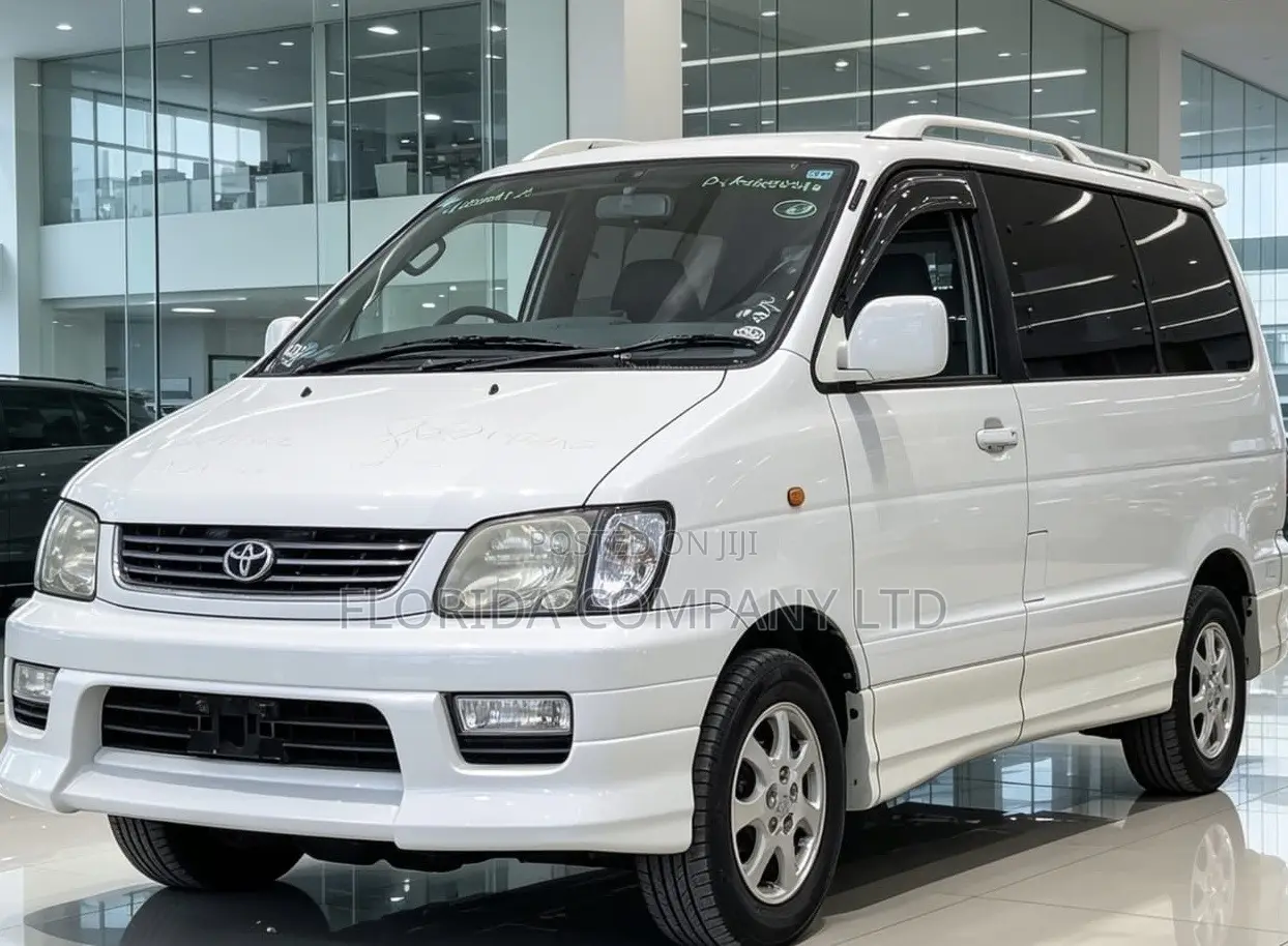 Toyota LiteAce Noah 2000 White
