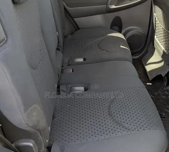 Toyota Vanguard 2010 Black