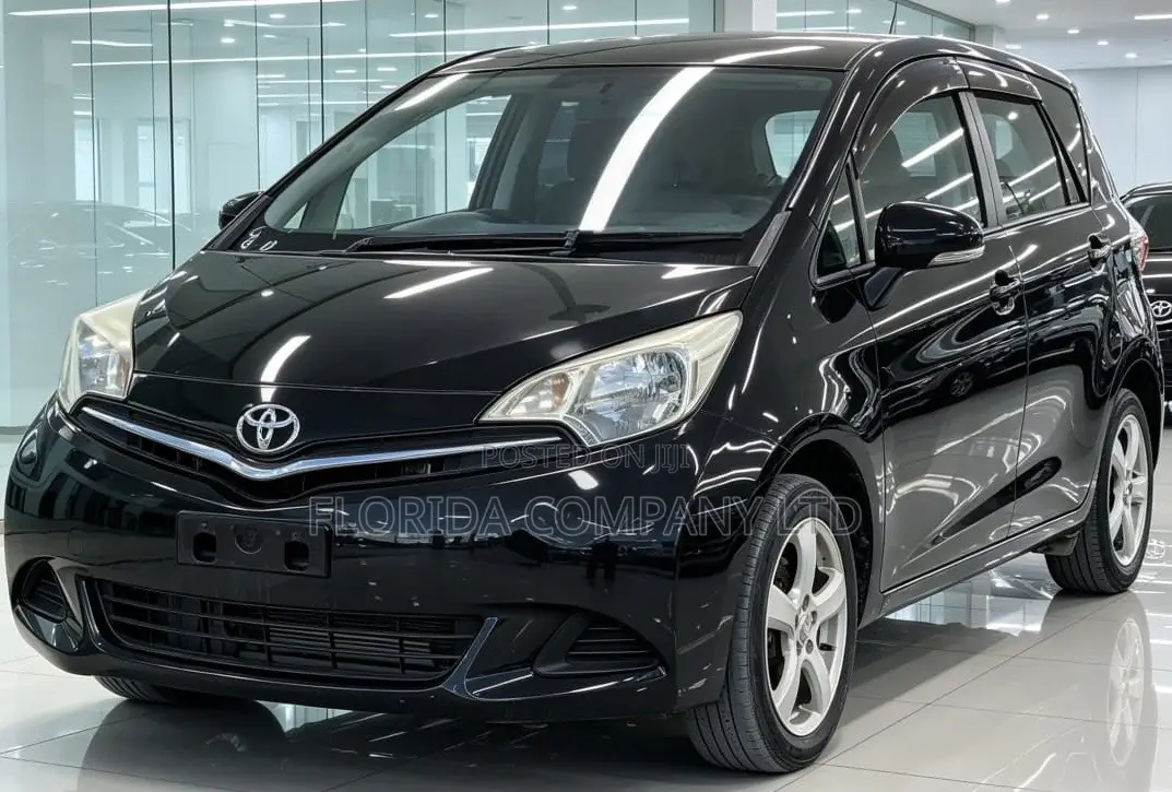 Toyota Ractis 2011 Black