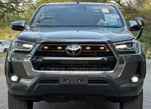 Toyota Hilux 2022 Gray