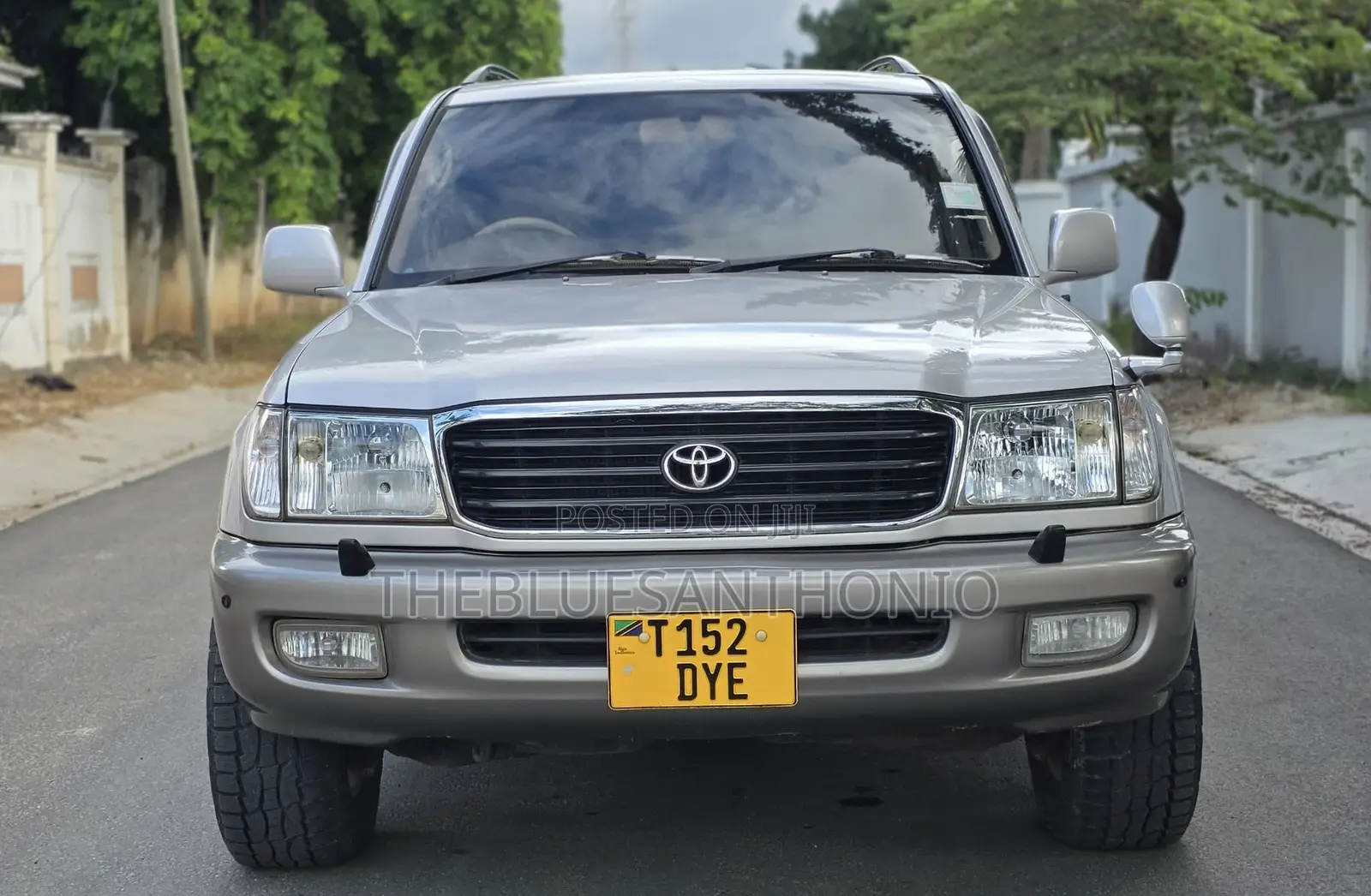 Toyota Land Cruiser 1999 Silver