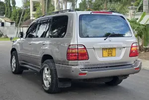 Toyota Land Cruiser 1999 Silver