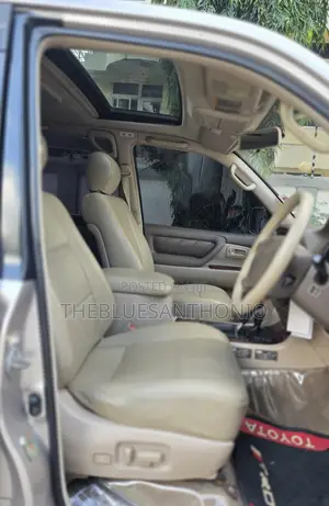 Toyota Land Cruiser 1999 Silver