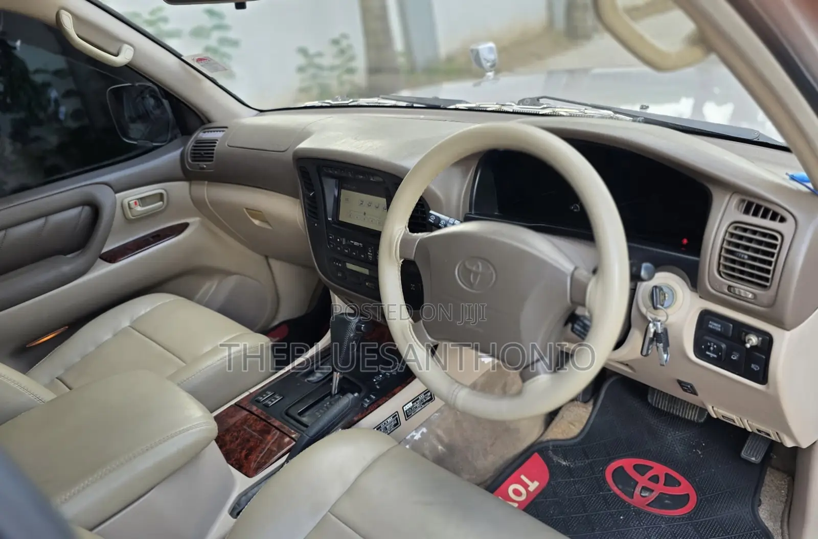 Toyota Land Cruiser 1999 Silver