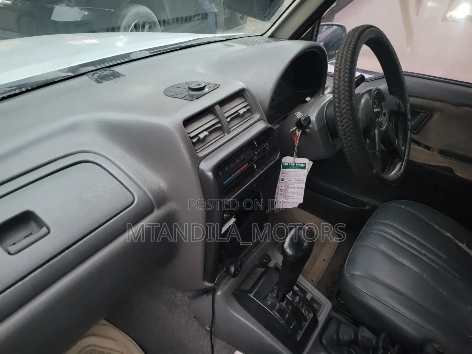 Suzuki Escudo 2003 Silver