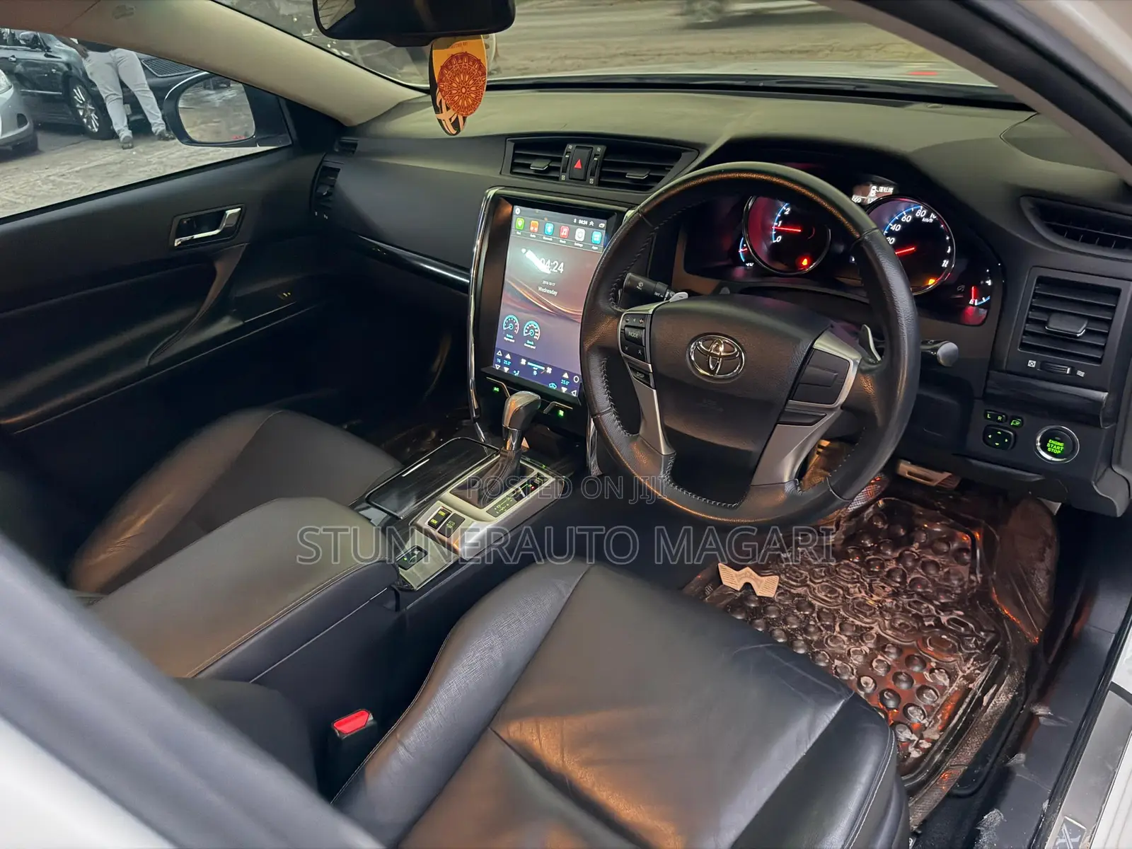 Toyota Mark X 2012 Pearl