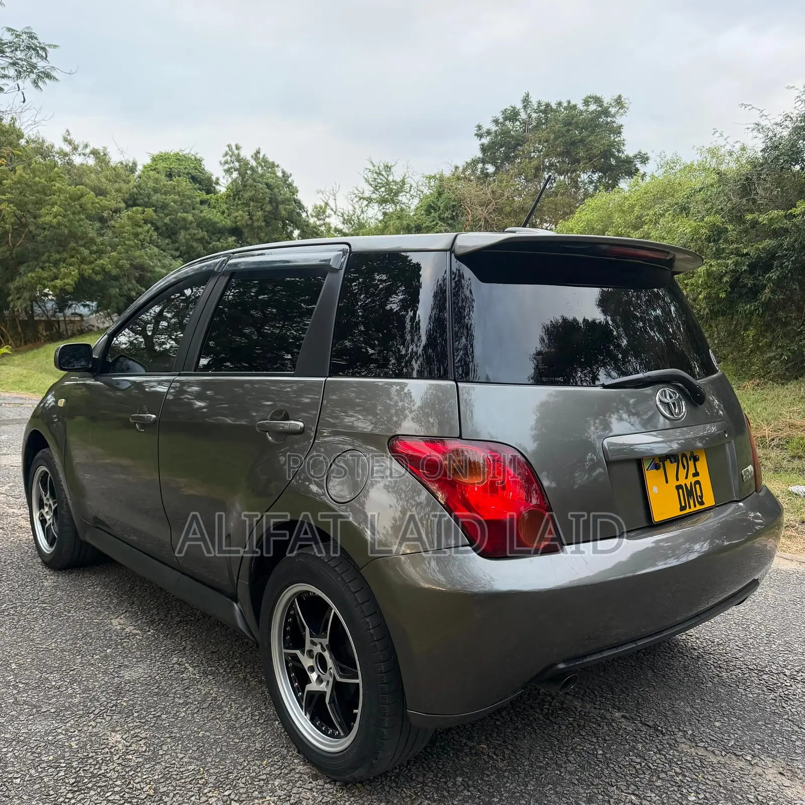 Toyota IST 2004 Gray