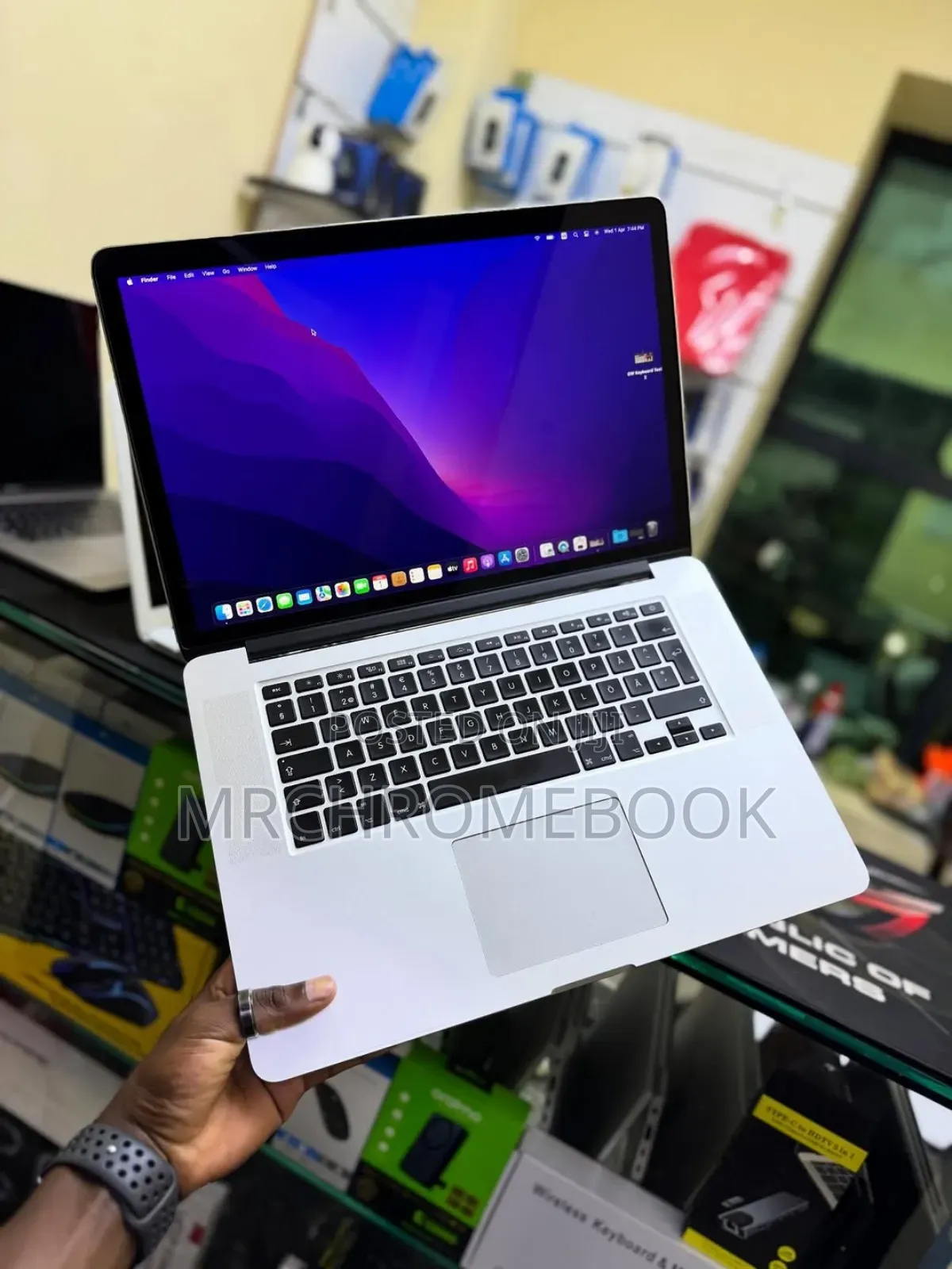 Laptop Apple MacBook Pro 2015 16GB Intel Core i7 SSD 512GB