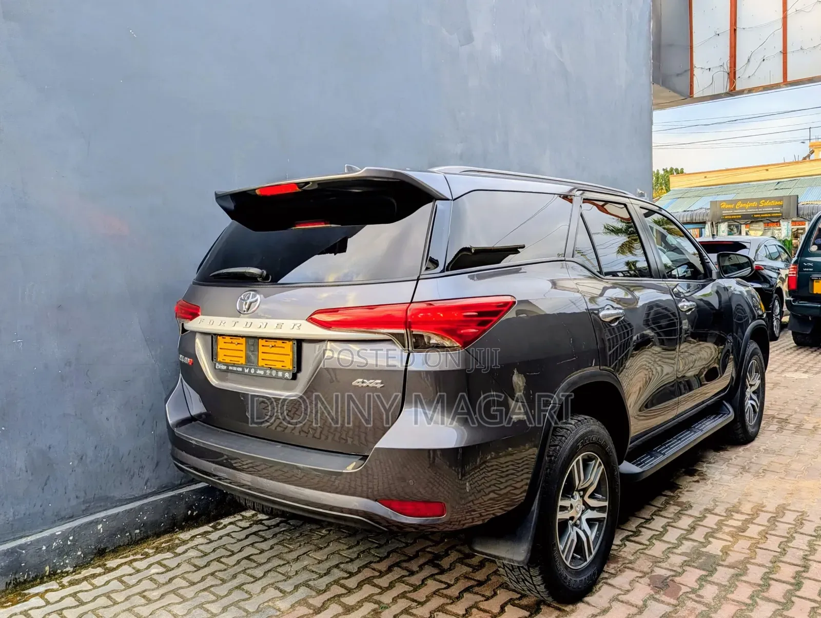 Toyota Fortuner 2022 Gray