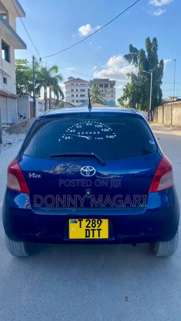 Toyota Vitz 2009 Blue