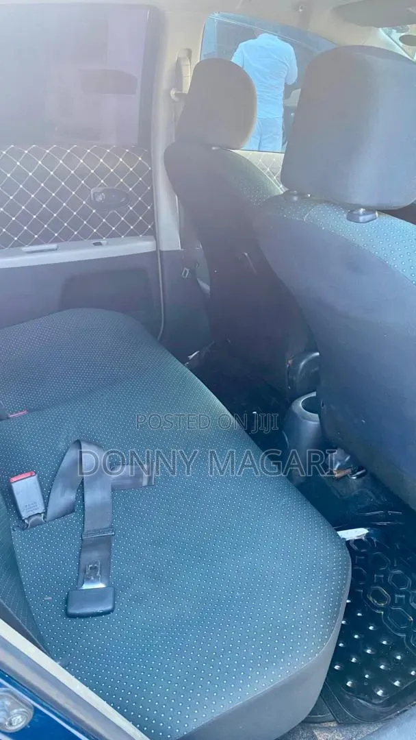 Toyota Vitz 2009 Blue