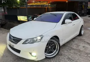 Toyota Mark X 2.5 AWD 2012 Off white