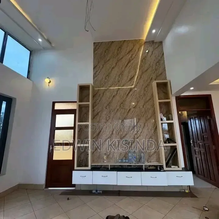 5bdrm House in Sinza, Kinondoni for rent