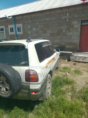Toyota RAV4 2.0 Automatic 2005 Gray