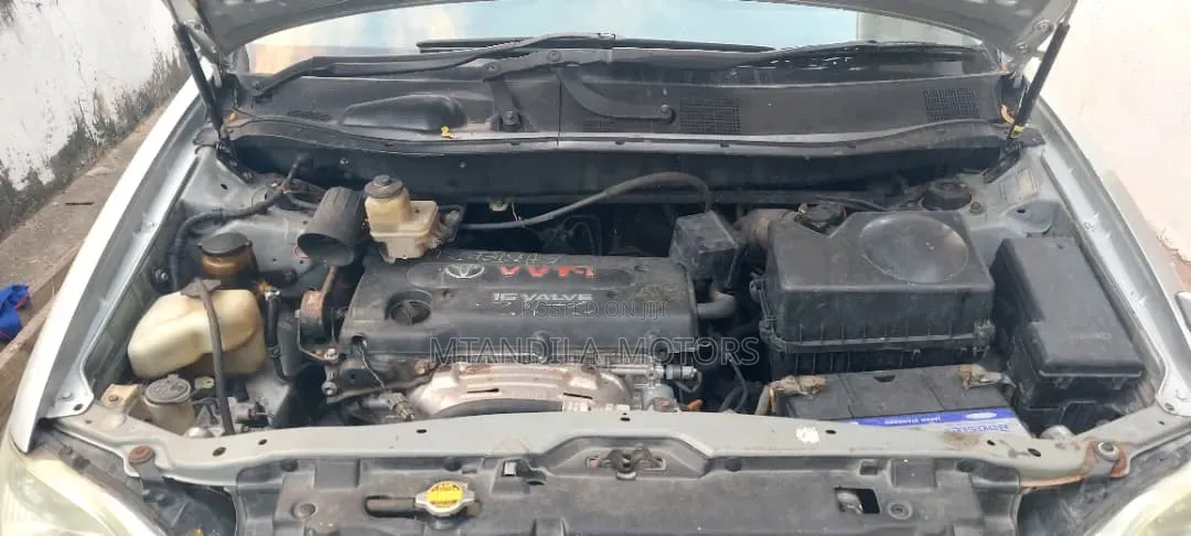 Toyota Harrier 2.4 2004 Silver