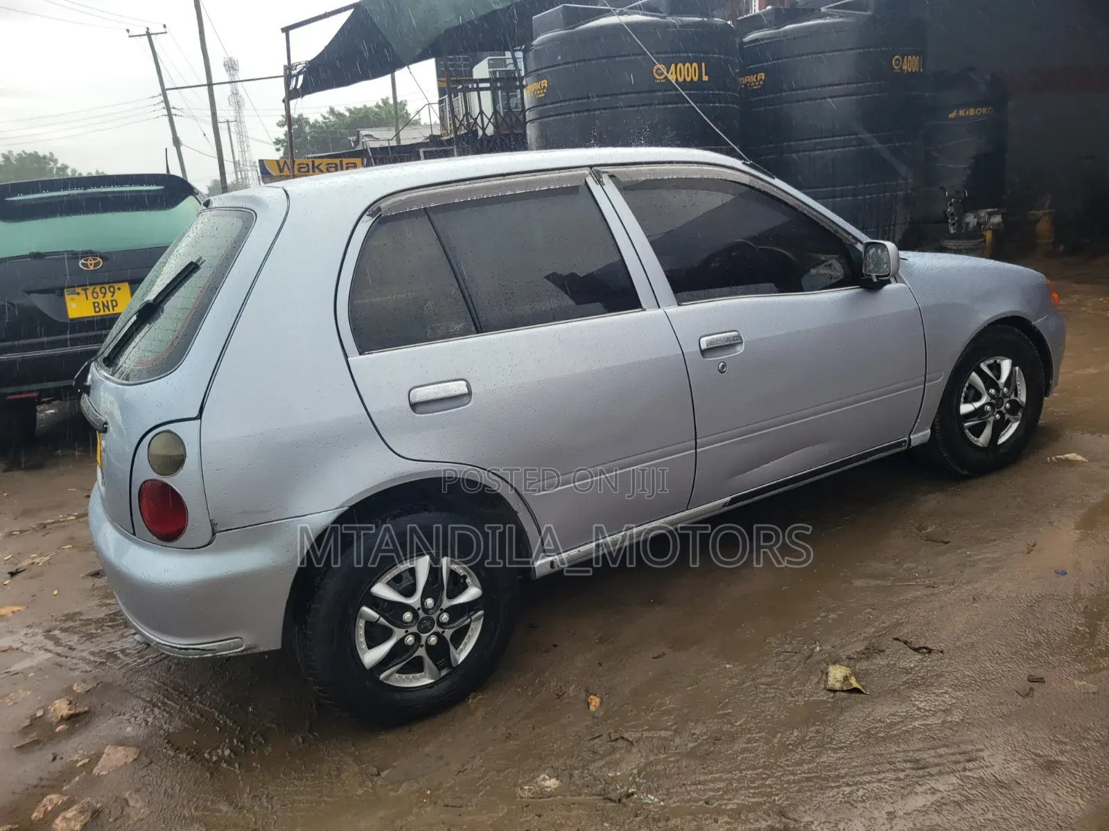 Toyota Starlet 2000 Silver