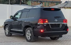 Toyota Land Cruiser 2017 Black