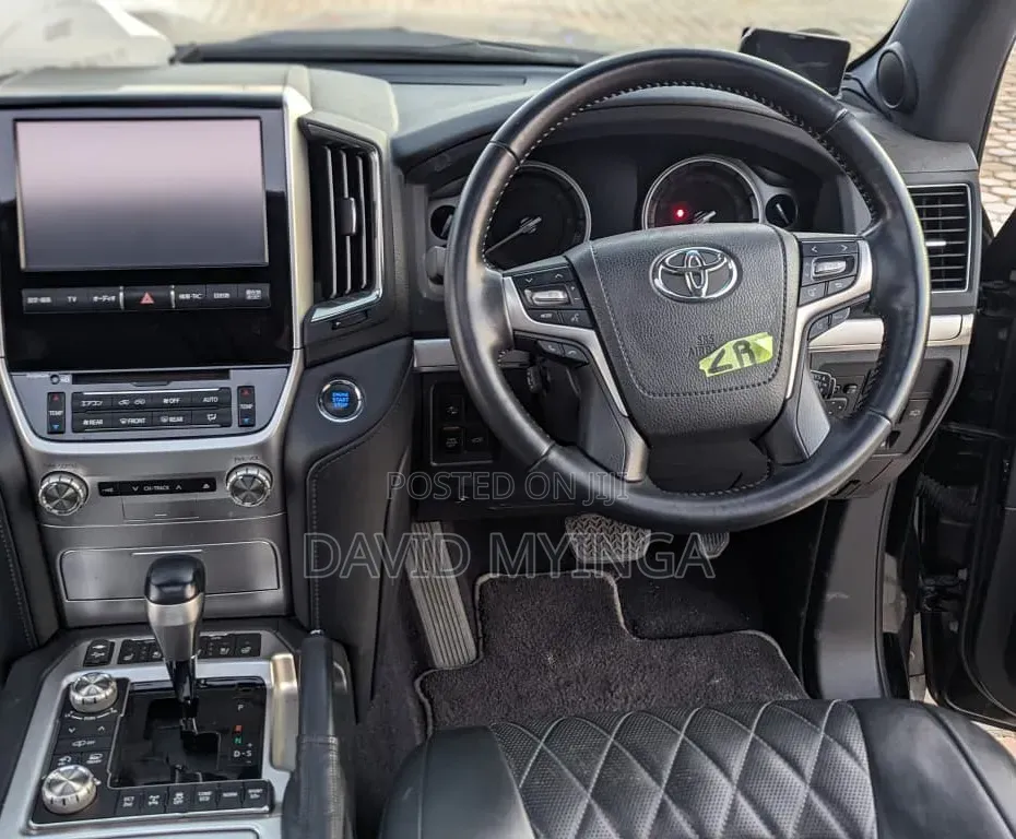 Toyota Land Cruiser 2017 Black