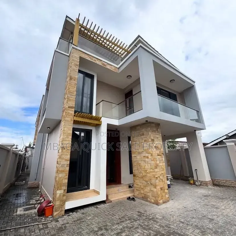 5bdrm Maisonette in Sinza for rent