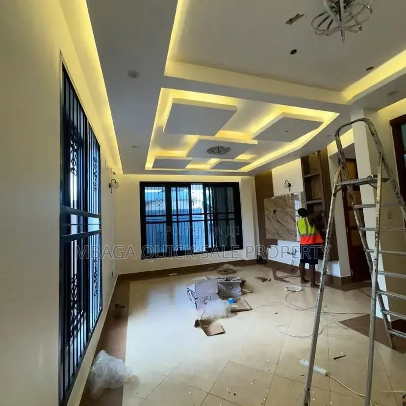 5bdrm Maisonette in Sinza for rent