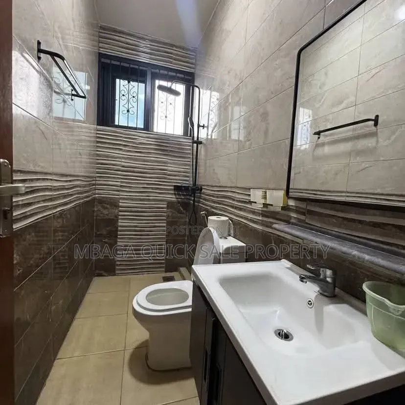 5bdrm Maisonette in Sinza for rent