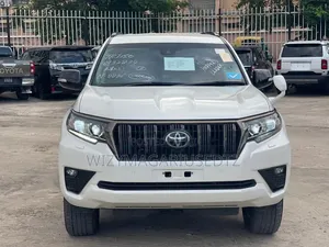 Toyota Land Cruiser Prado 2.7 2021 White