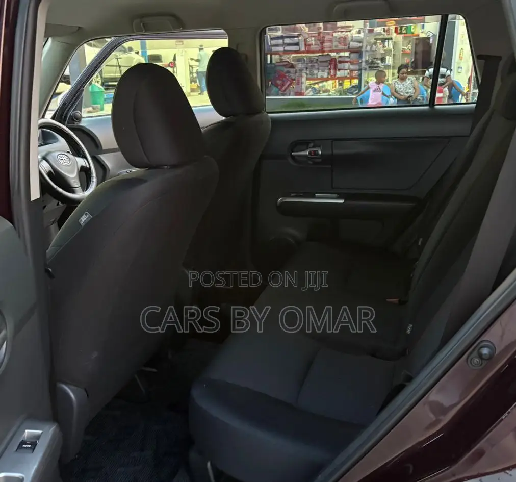 Toyota Rumion 1.5 FWD 2021 Maroon