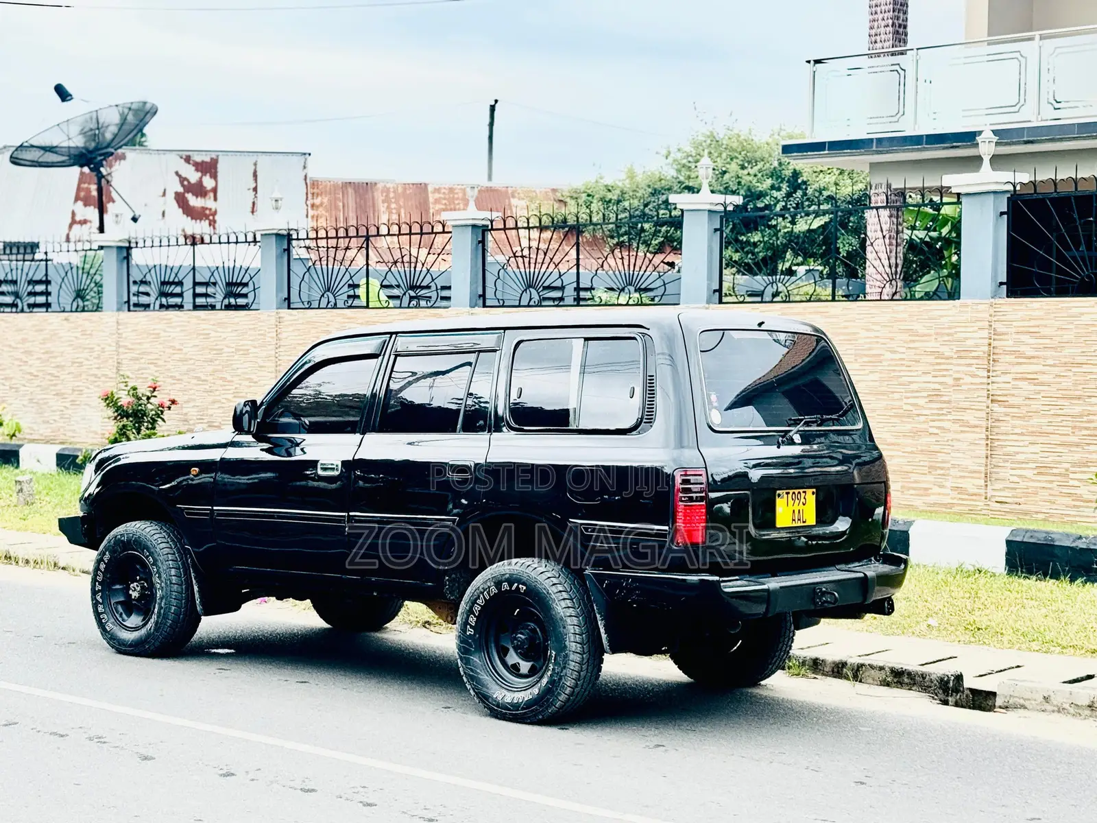 Toyota Land Cruiser 1998 Black