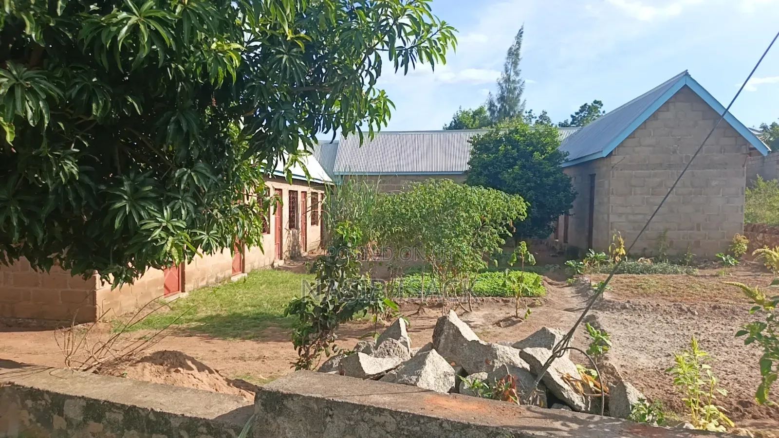 12bdrm House in Igoma for sale