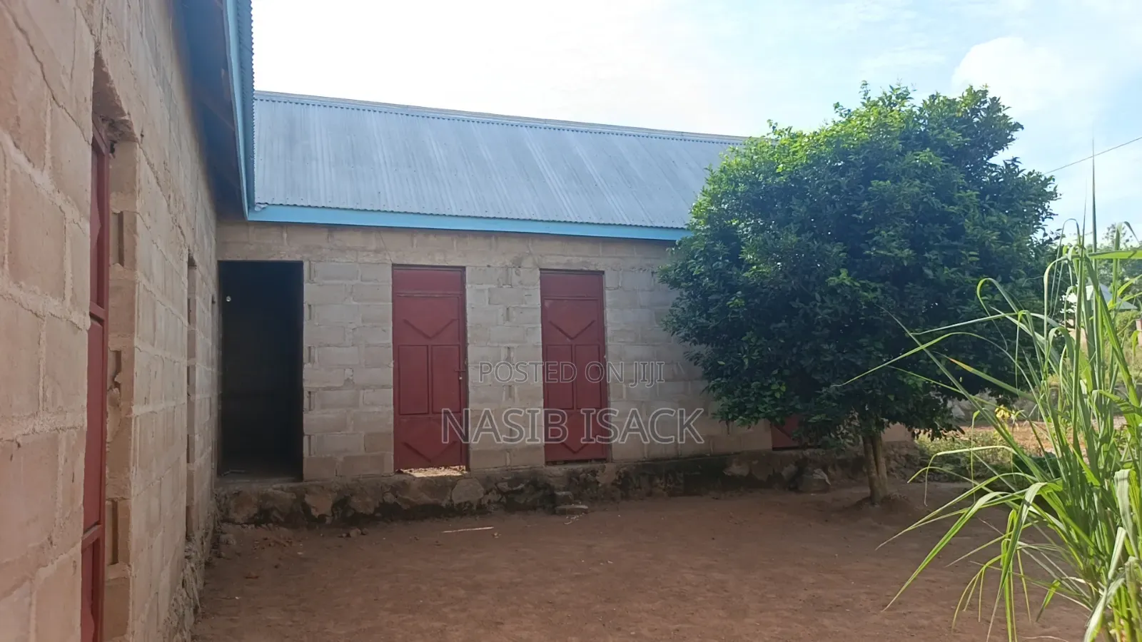 12bdrm House in Igoma for sale