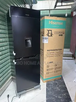 Hisense Fridge (Black) 230l