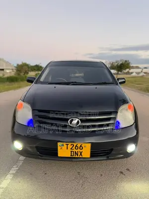 Toyota IST 2004 Black