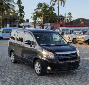 Toyota Noah 2009 Black