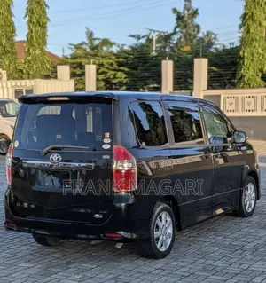 Toyota Noah 2009 Black