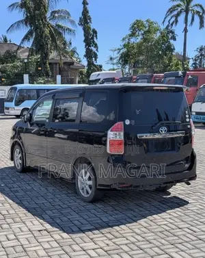 Toyota Noah 2009 Black