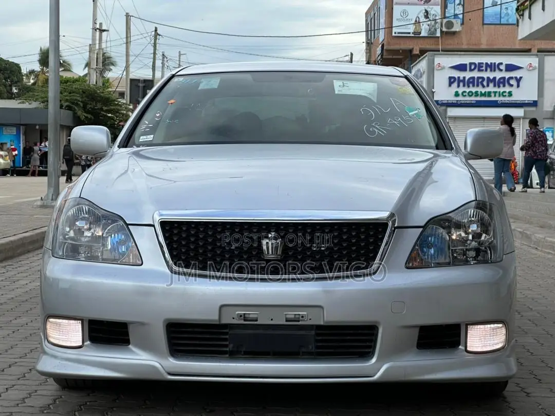Toyota Crown 2007 Silver