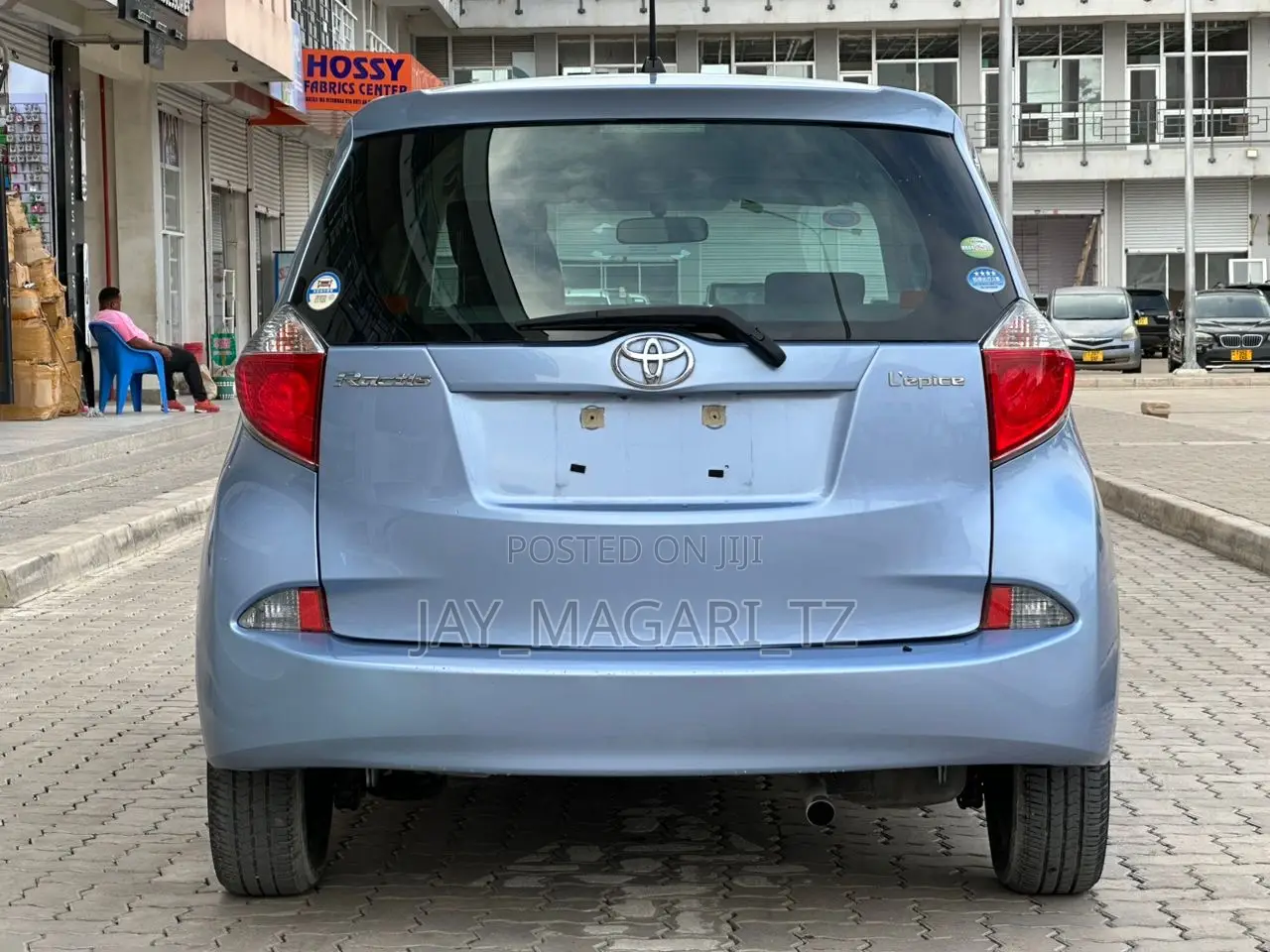 Toyota Ractis 2010 Blue