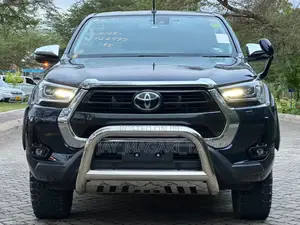 Toyota Hilux 2021 Blue
