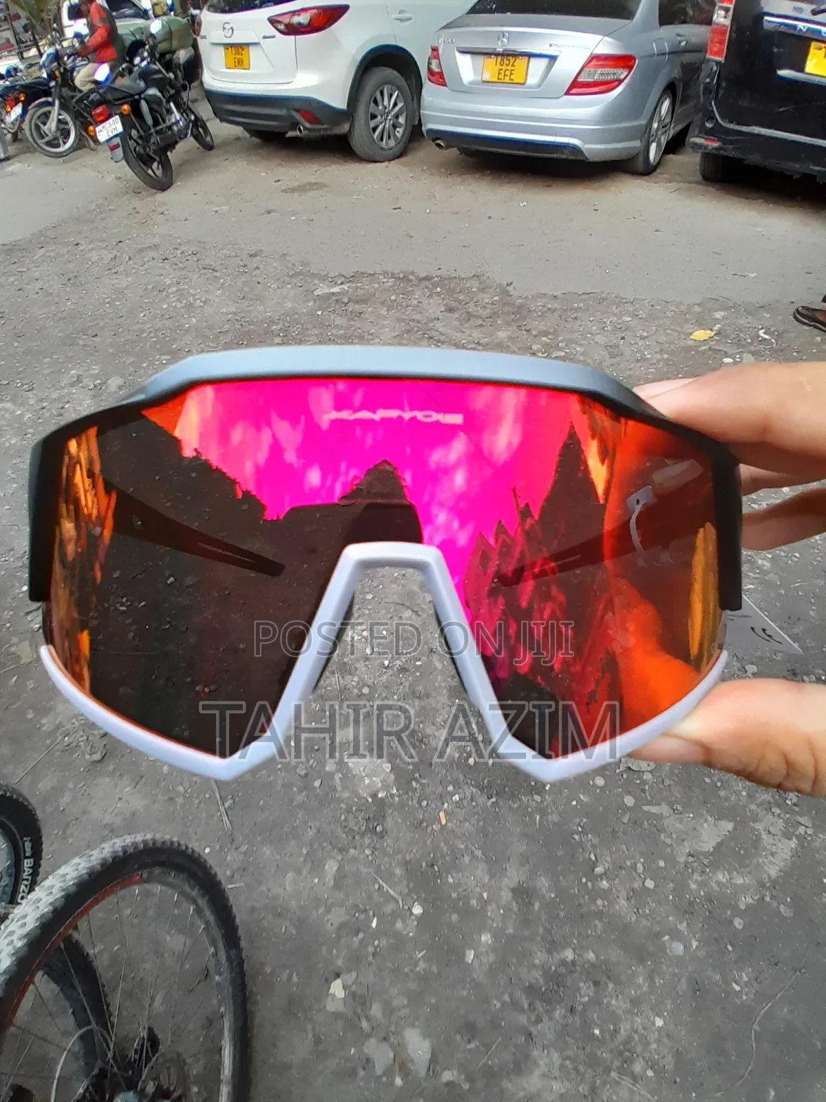 Kapvoe Cycling Glasses.